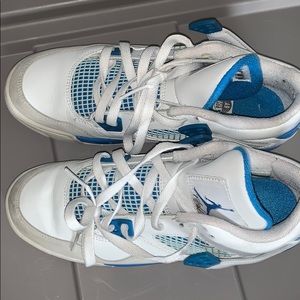 Jordan retro 4. “Military Blue”